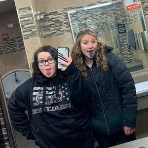 Meet your Posher, Jillian